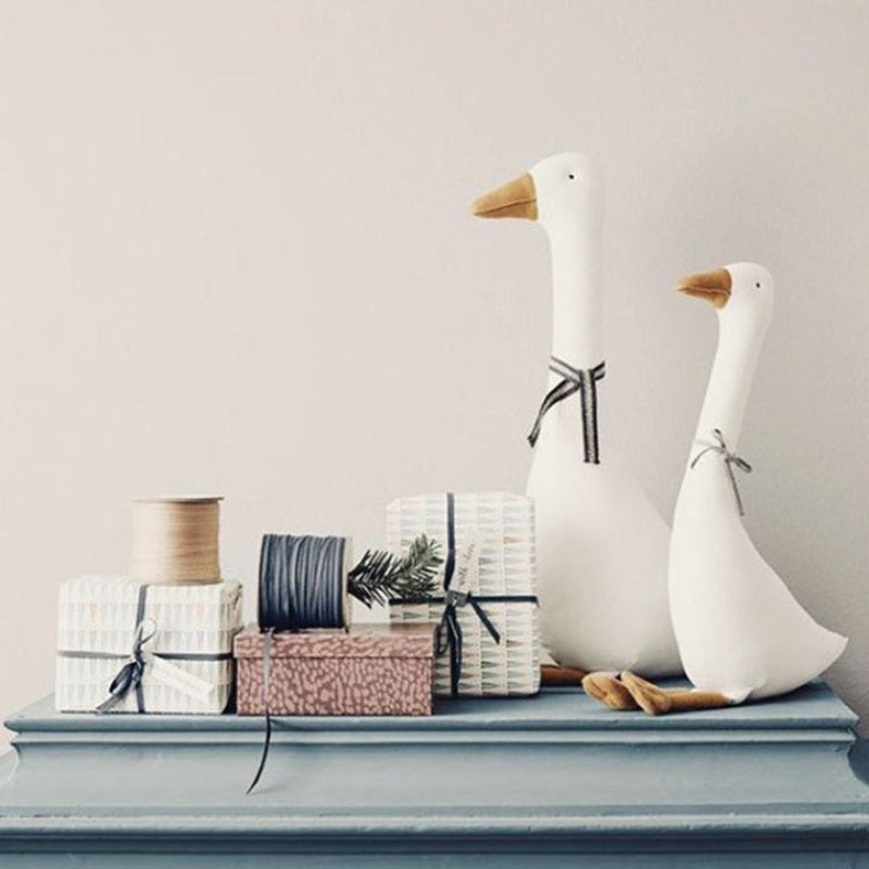 FarmNest - Zachte ganzenknuffel met rond knuffeldier voor kinderen en decoratie