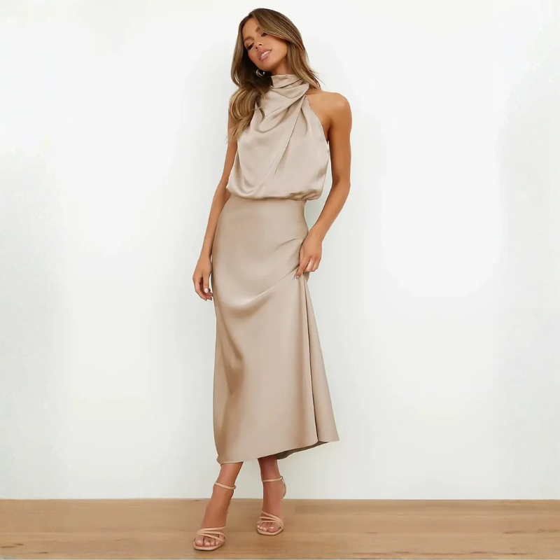Robe maxi femme à épaules dénudées avec design sans manches