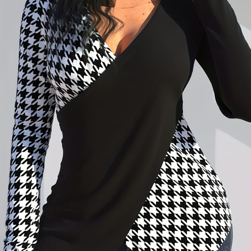 Cyra – Blouse à manches longues, col en V et coupe slim