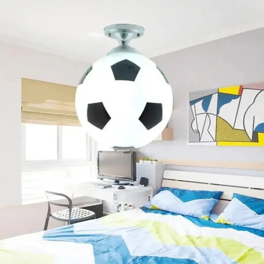 PlayGlow – Lampa Sufitowa LED z Kolorowym Motywem Piłki Nożnej