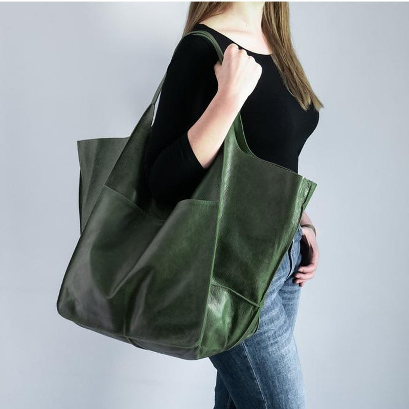 Lina – Borsa a Spalla con Chiusura a Bottone e Tasche Multiple