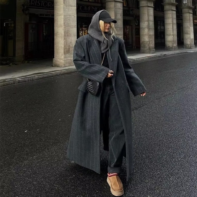 Capri - Long sleeve coat with stripe design and button closure