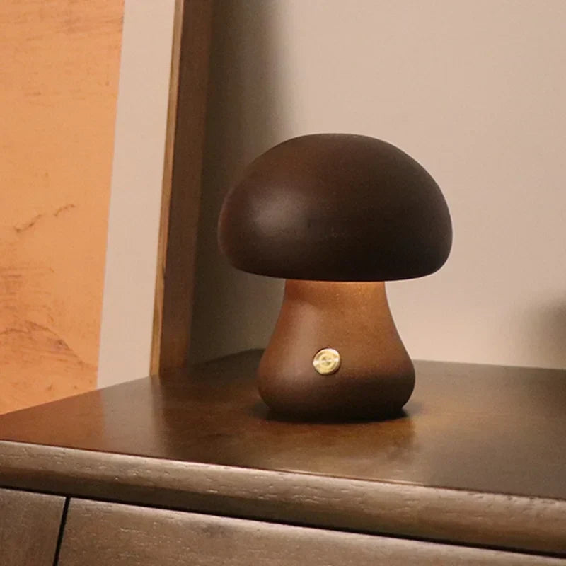 MushGlow – Lampada da Tavolo LED con Interruttore Touch e Design Ispirato a Fungo
