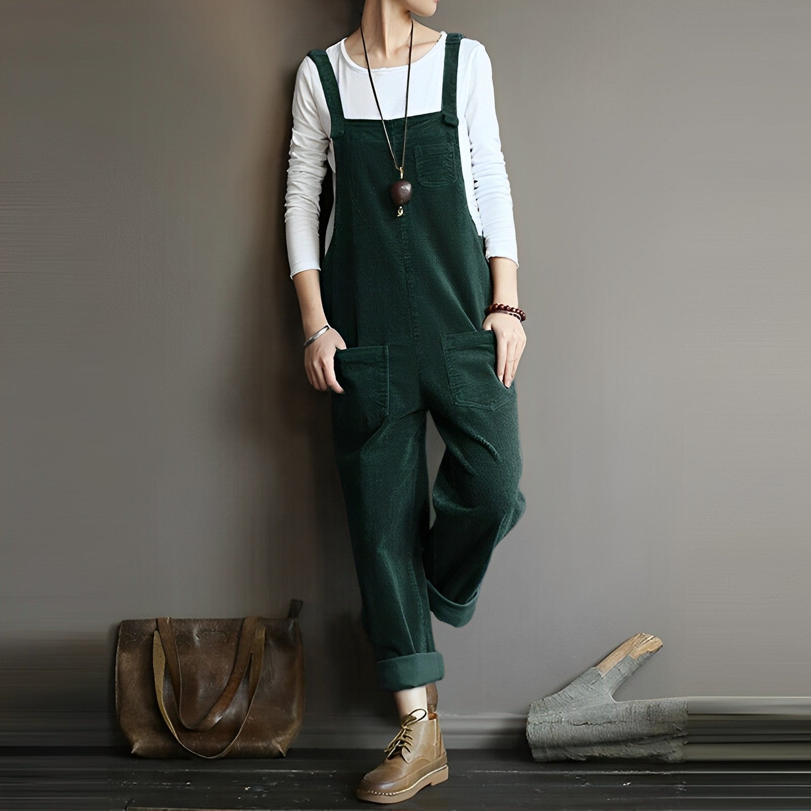 Nilia – Stylish jumpsuit with a relaxed fit and adjustable waistband