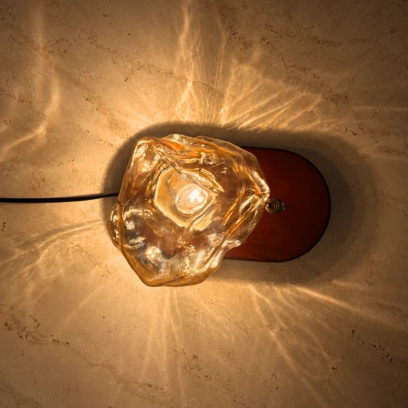 Amberoak - Lampa stołowa z bursztynowym kloszem i dębową podstawą