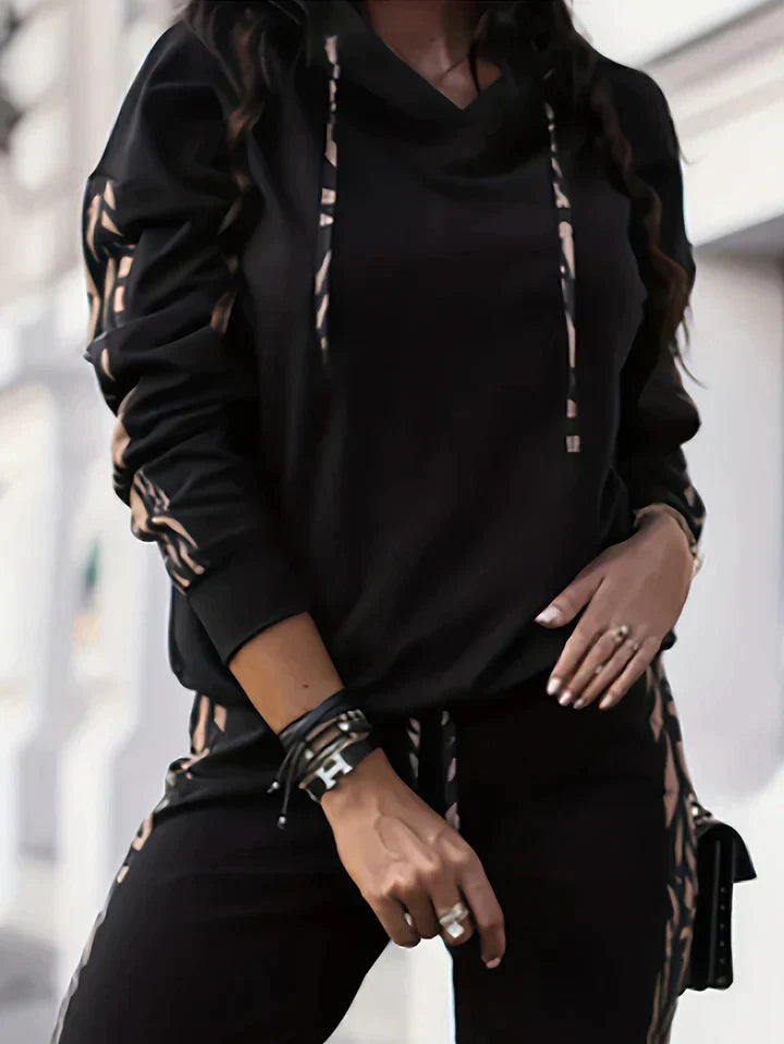 Rena - Lightweight Stretch Sweater and Pants with Stylish Stripes and Hood