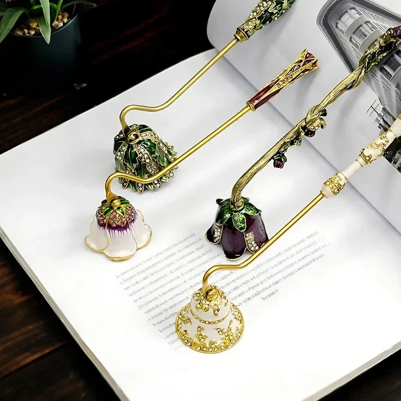 BloomSnuffer - Candle Snuffer With Floral Motifs