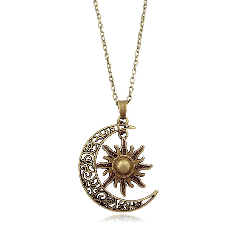 Selena - Collana pendente celestiale con elegante design sole e luna per un fascino raffinato