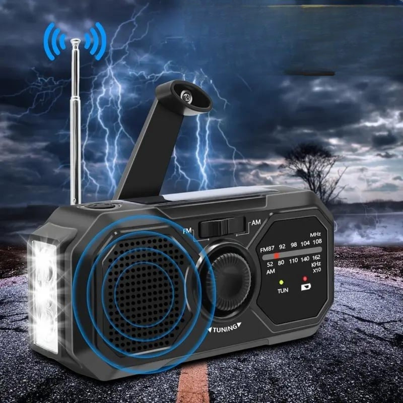 RescueBeam – Compact emergency radio with fold-out antenna and flat solar panel