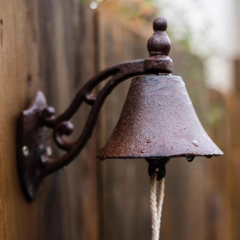 EchoCharm – Vintage stílusú bejárati csengő díszes részletekkel és időtlen csengőhanggal