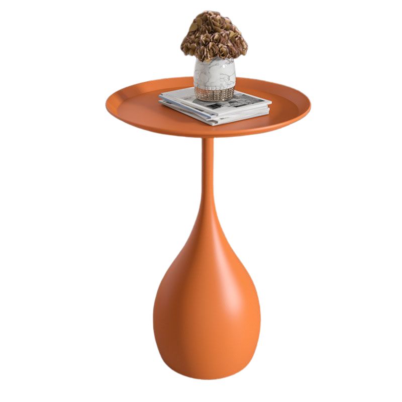 MetalHaven – Tavolino rotondo in metallo con base moderna in stile medievale