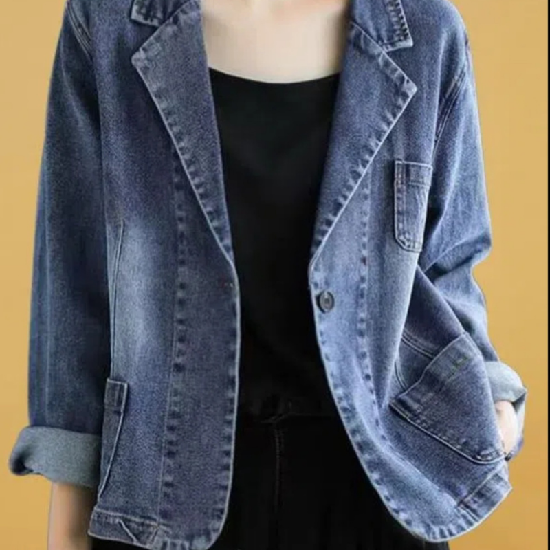 Clara – Blazer en denim avec boutons sur le devant et manches longues