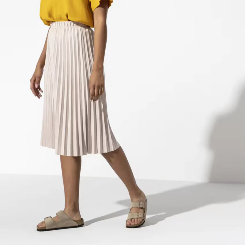 Sandálias Casuais Slip-On com Tiras de Dupla Fivela
