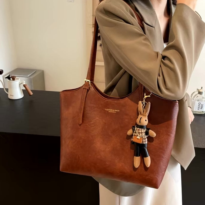 Andrea - Large capacity shoulder bag with adjustable strap | internal zipper compartment | standard size | brown, coffee, red, black