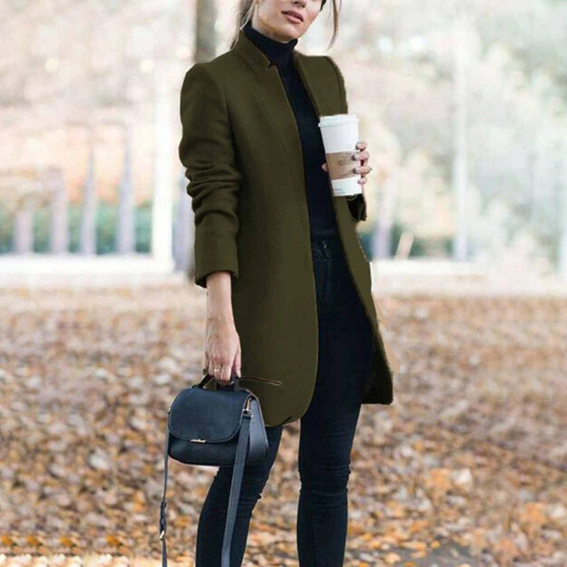 Cappotto donna con collo a revers e maniche lunghe