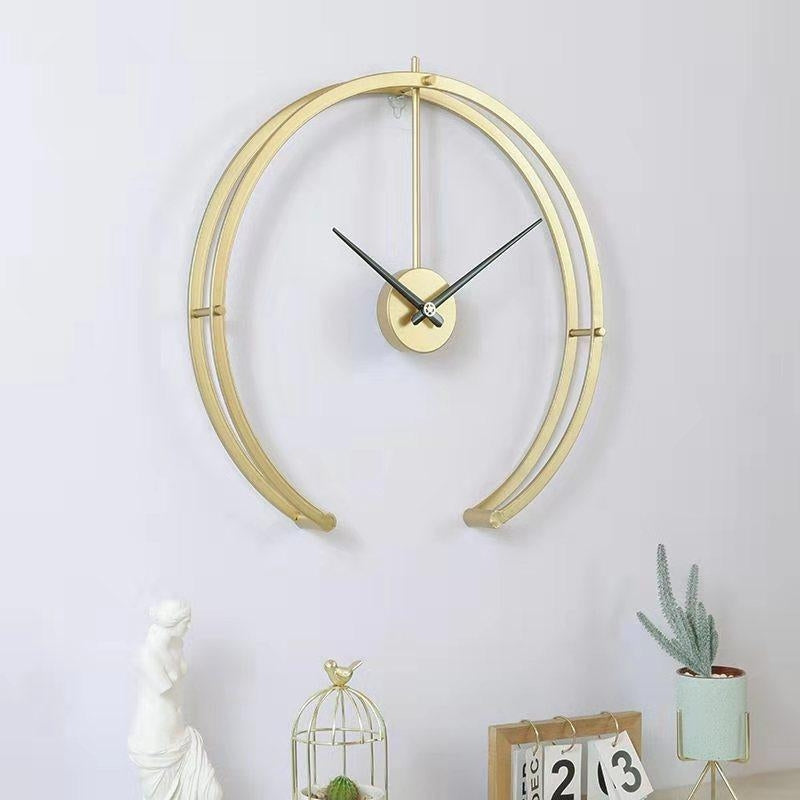TimeAura – Kulaté nástěnné hodiny s dekorativním designem