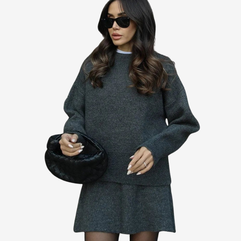 Romy – Two-Piece Set with Crew Neck Sweater and A-Line Skirt
