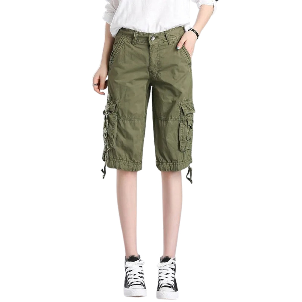 Alayna - Cargo shorts with mid-rise waist, button closure, and functional pockets