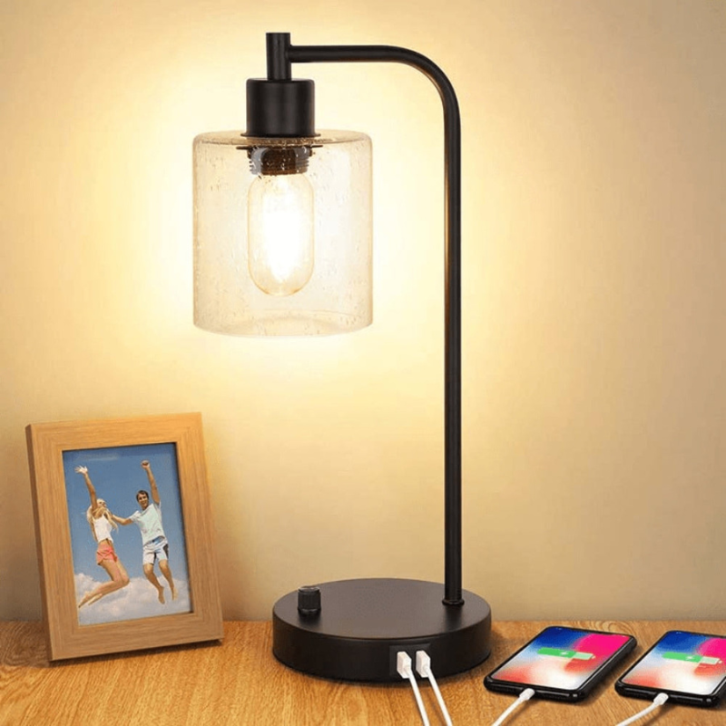 LumiGlide – Nabíjacia LED stolná lampa so skleneným tienidlom a USB portami