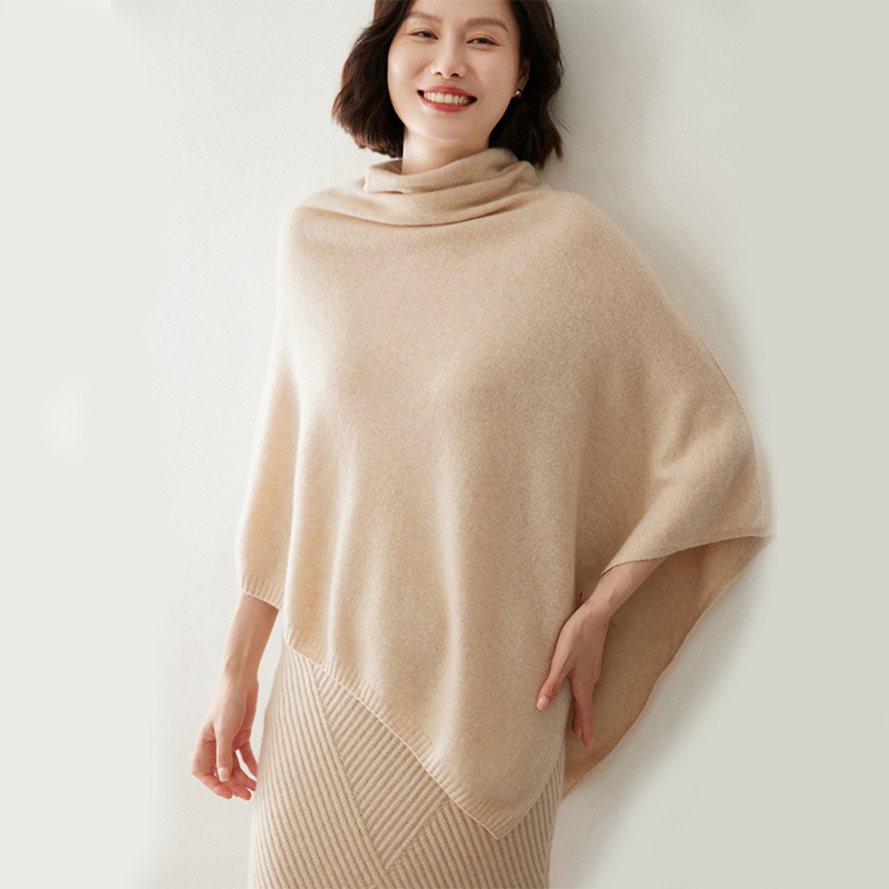 Marley - Poncho con collo alto e bordi a coste