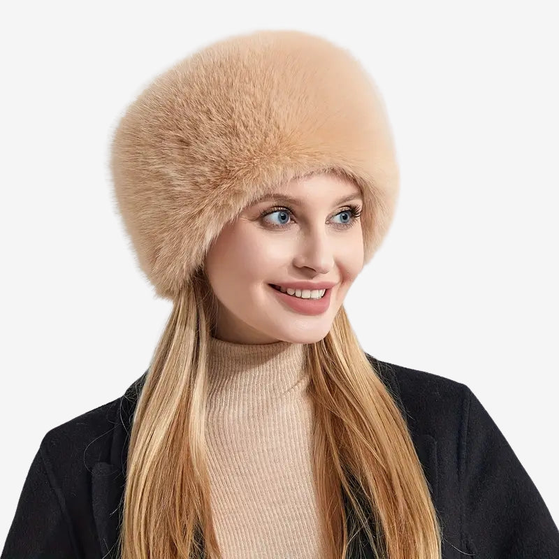 Evelyn - Fluffy hat with ear covering design