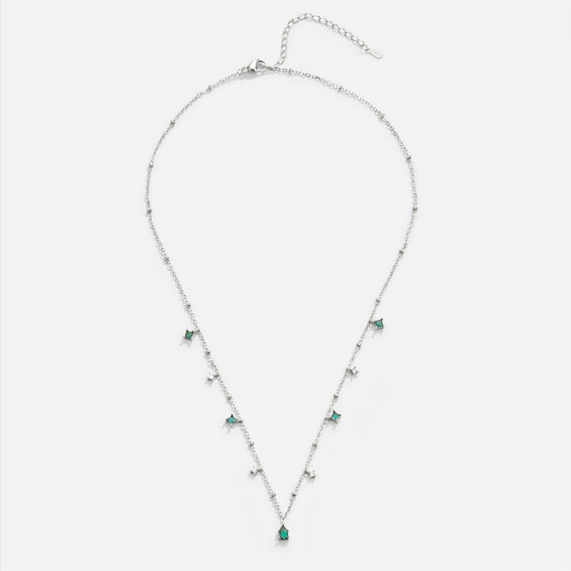 Maren – Classic necklace with geometric stone accents and adjustable fit