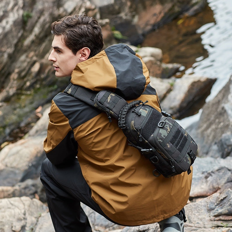 George – Borsa a tracolla capiente con tracolla regolabile