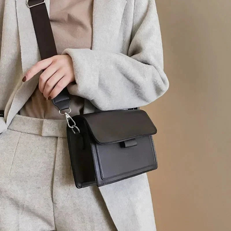 Leony - Sac bandoulière à rabat élégant avec fermeture sécurisée et design compact