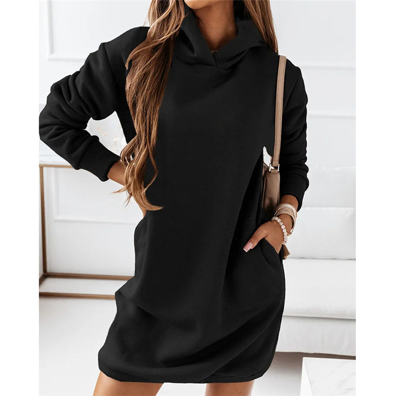 Eva - Cozy dress with hood and pockets