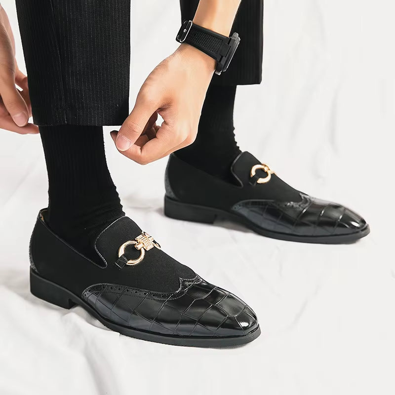 Ashton - Buty z antypoślizgową podeszwą i ozdobną klamrą