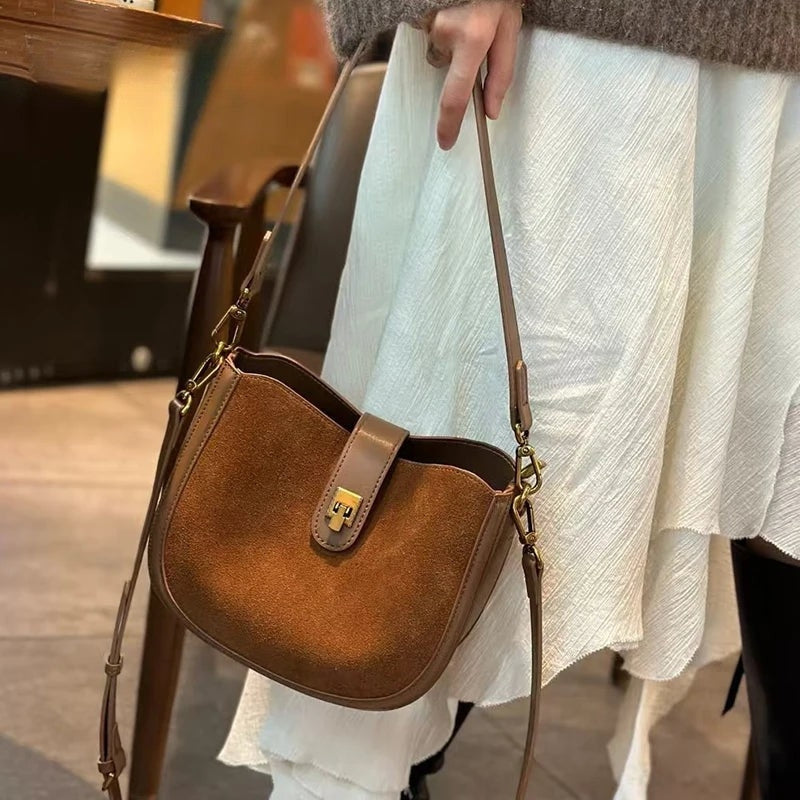 Cheryl – Sac à main avec bandoulière réglable et poche intérieure zippée