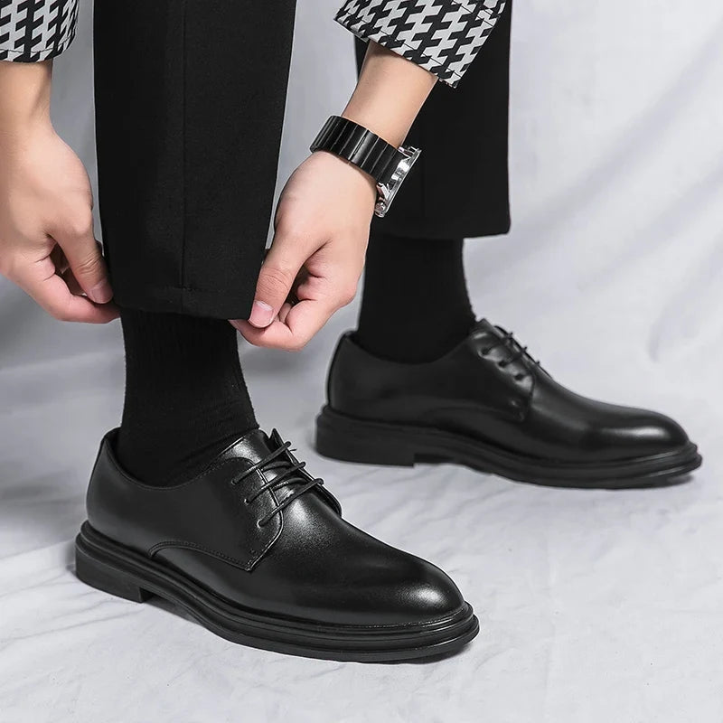 Męskie sznurowane buty w szpic