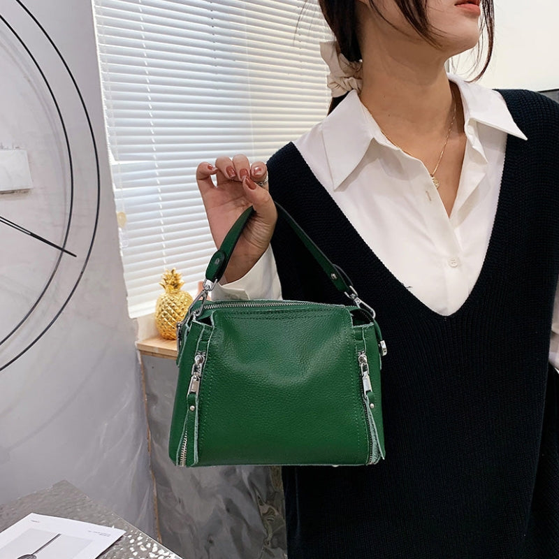 Isaura – Handbag with Detachable Shoulder Strap and Handles