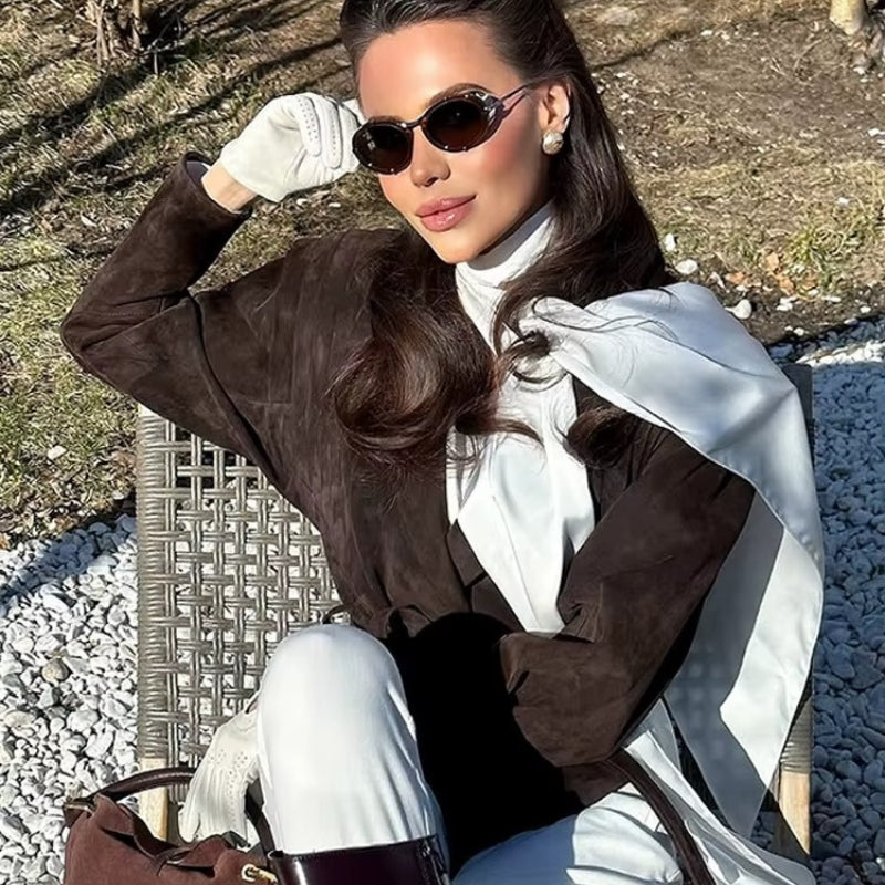 Carolyn – Manteau à manches longues avec ceinture à la taille et boutons