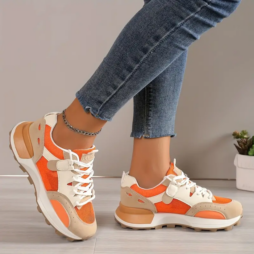 Verena - Durable and elegant shoes with an adjustable lace fit