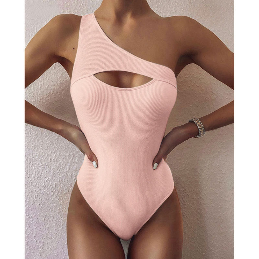 Maria – Maillot de bain élégant à une épaule avec devant ouvert et coupe confortable