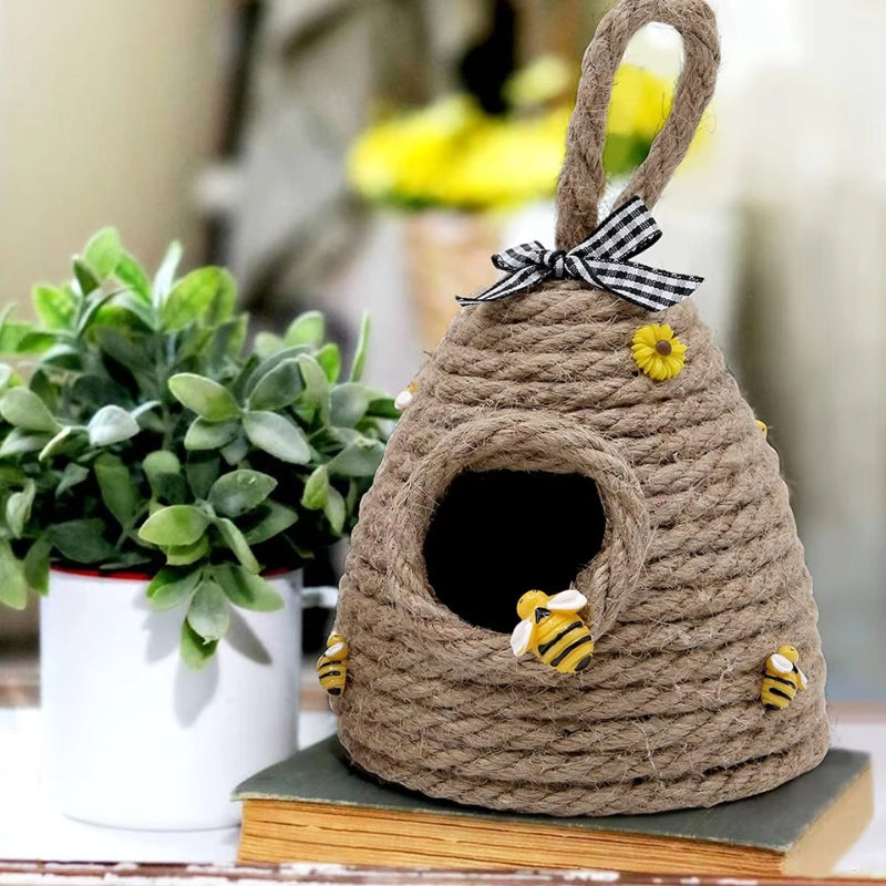 SweetNest – Včelí úly s visícím designem pro dekorativní vystavení
