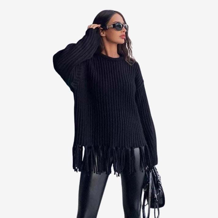 Aven – Round Neck Sweater with Long Sleeve and Fringes Design