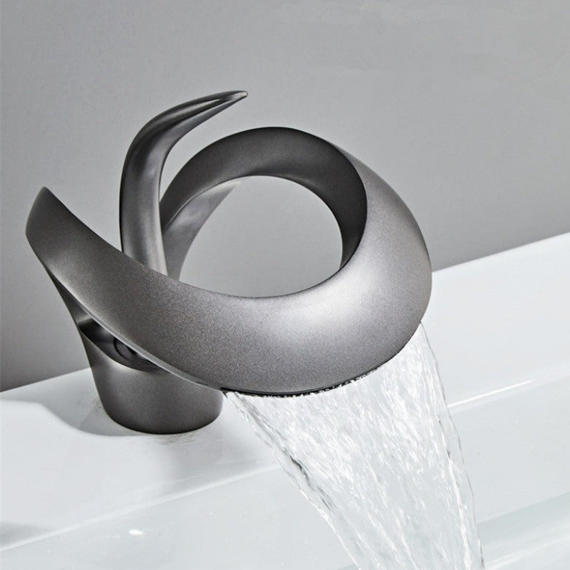 PureFlow – Robinet de salle de bain moderne courbé avec bec cascade