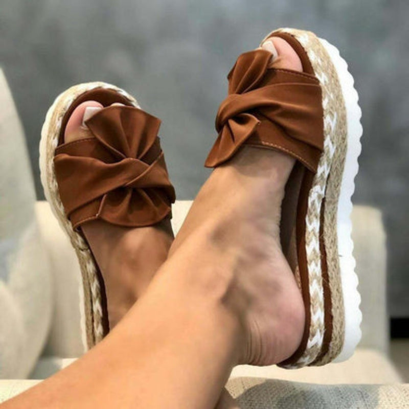 Lena – Sandale elegante cu deschidere la vârf și talpă ușoară