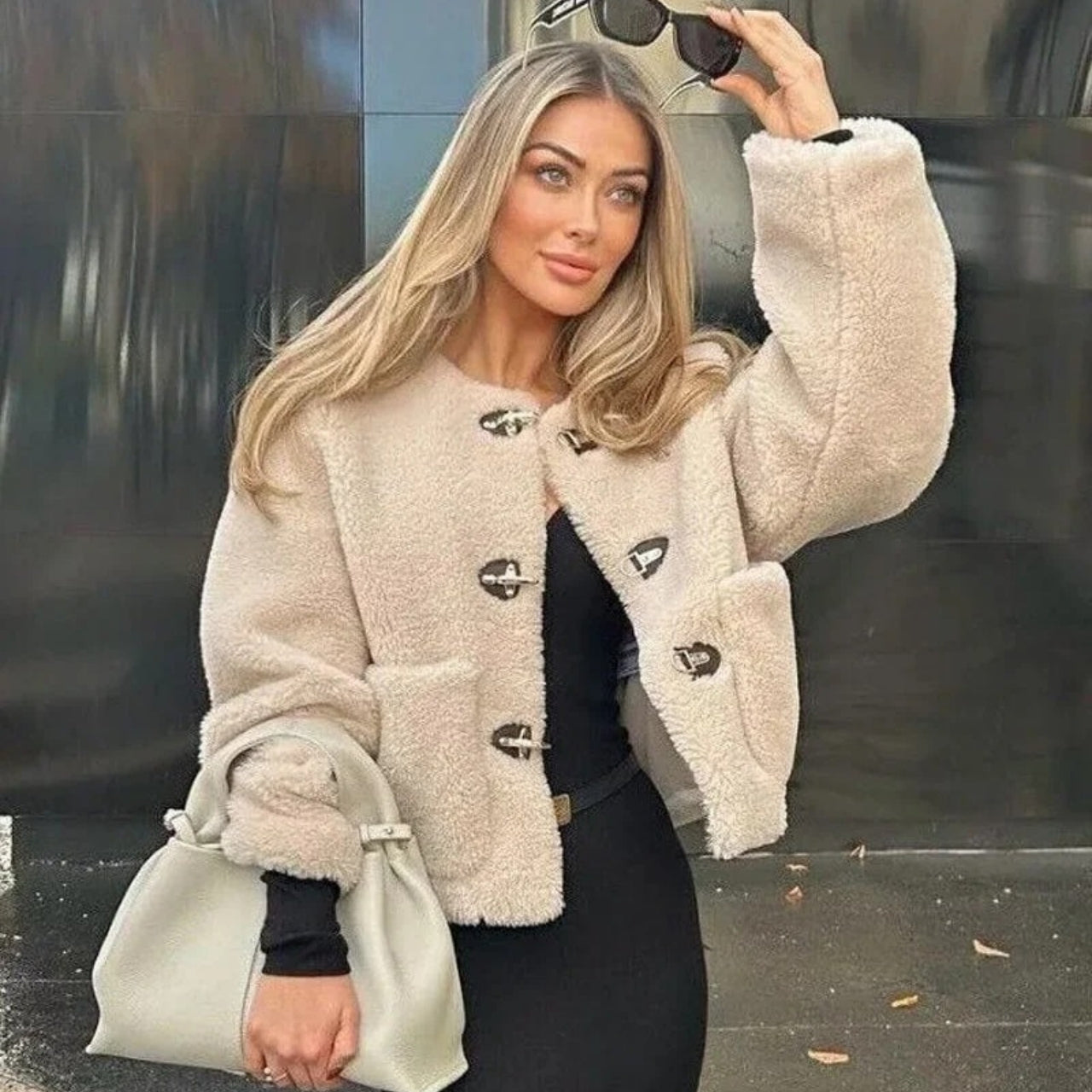 Daisy – Round Neck Fleece Coat with Long Sleeves