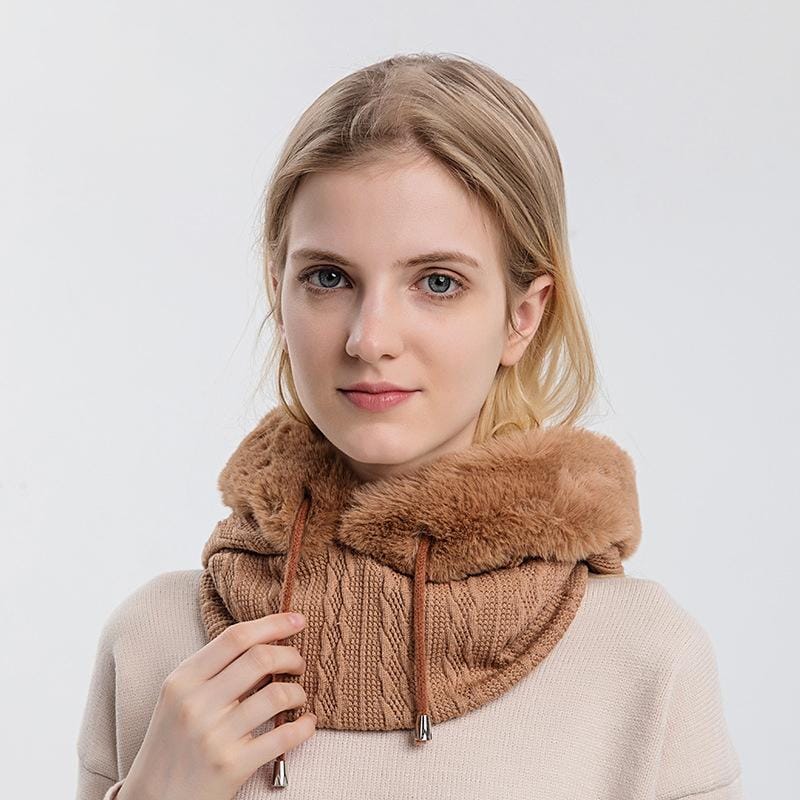 Olivia - Stylish and warm knitted winter set with hood
