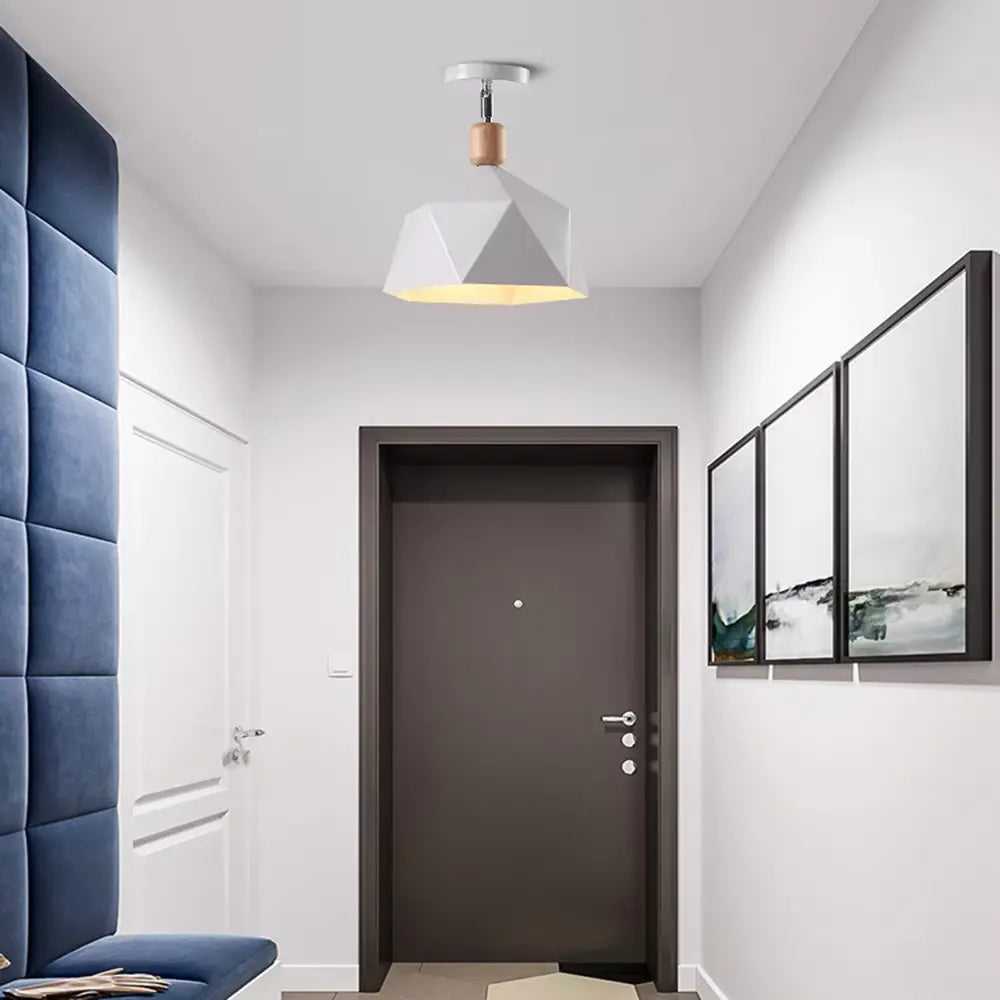 LuxeLume - Luxurious Ceiling Lamp with Modern Charm