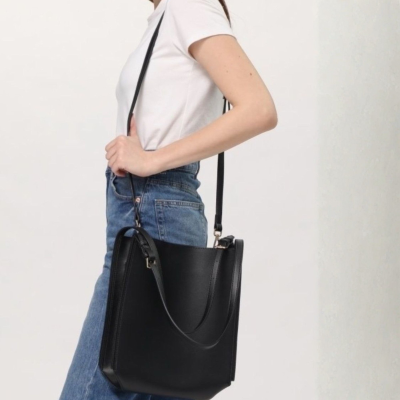 Belinda - Torba typu tote z regulowanym paskiem na ramię