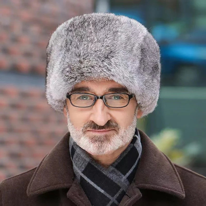 Riven – Cappello spesso in ecopelliccia con copriorecchie