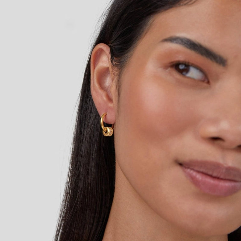 Sophia – Elegant hoop earrings with matching pendant necklace set