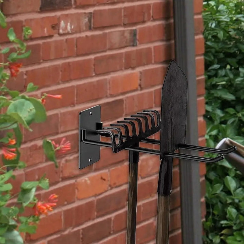 ToolGrip – Uchwyt ścienny z podwójnym haczykiem na narzędzia ogrodowe