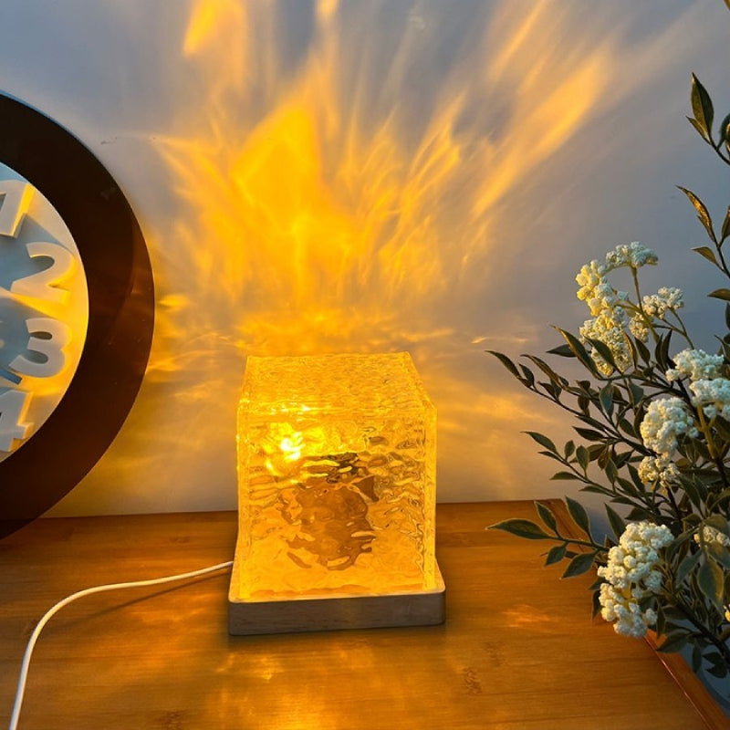 RippleGlow – Lampada Proiettore con Effetto Onde d’Acqua e Design Ricaricabile
