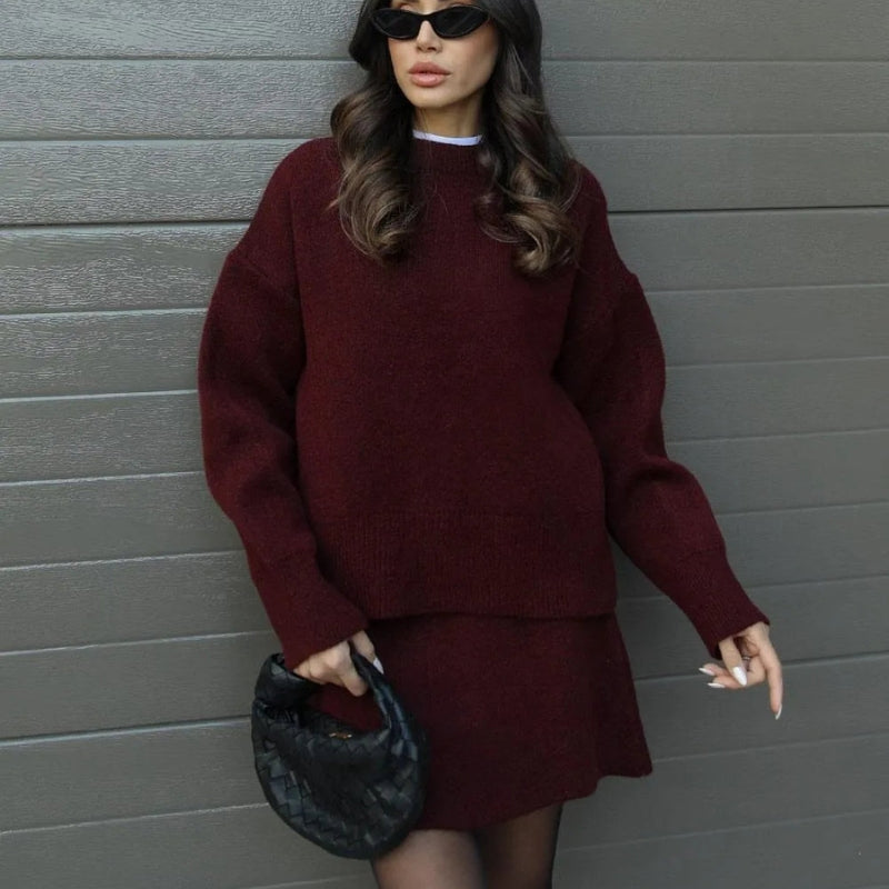 Romy – Two-Piece Set with Crew Neck Sweater and A-Line Skirt