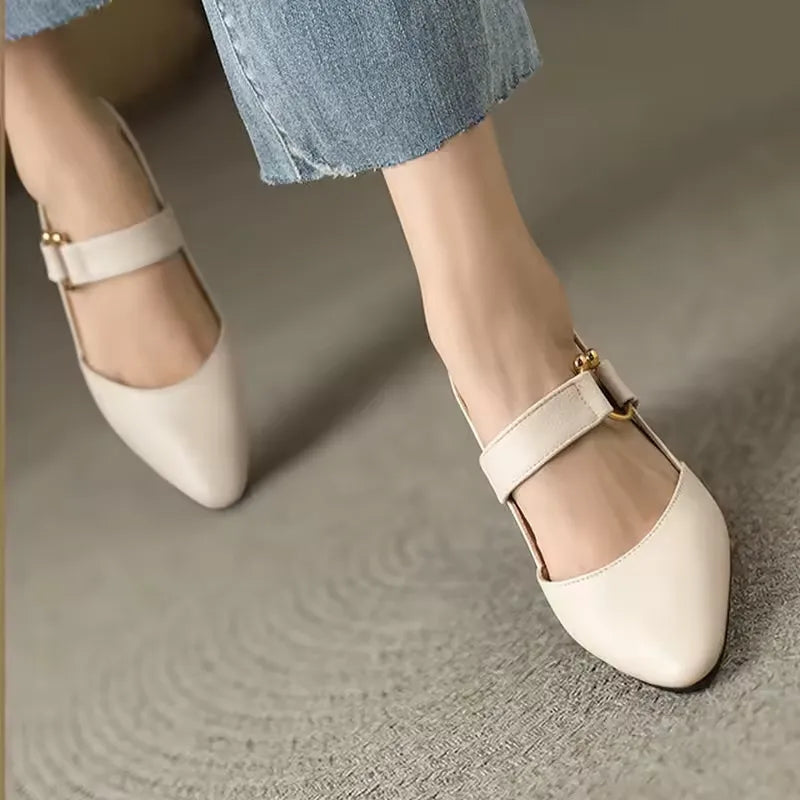 Naomi - Sandale slingback cu vârf ascuțit și toc bloc